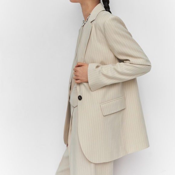 NWT MNG Mango Pinstripe Long Sleeve Single-Breasted Suit Blazer in Beige size L - Picture 3 of 16